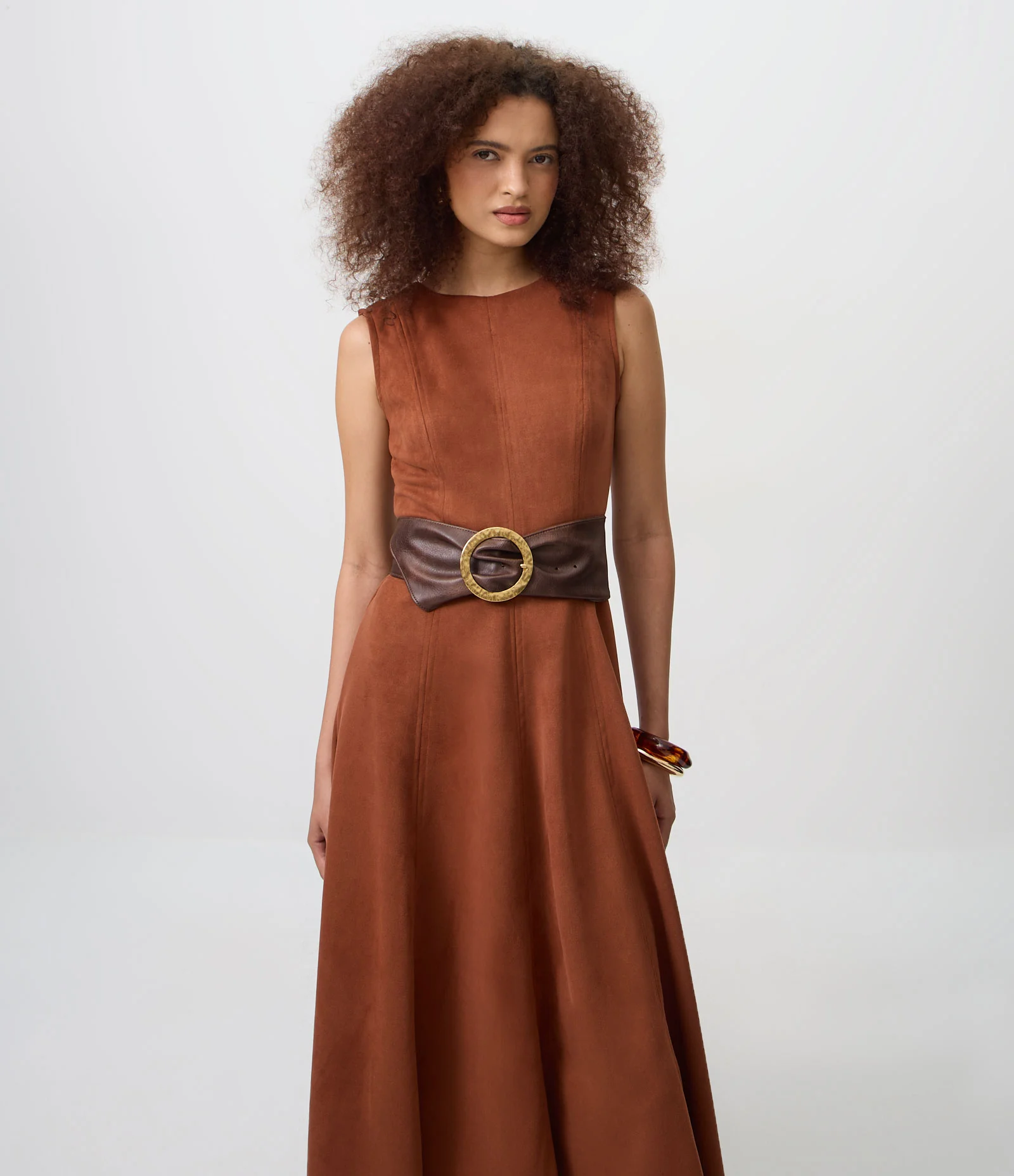 Vestido Midi em Suede com Recortes Estruturados Terracota 2