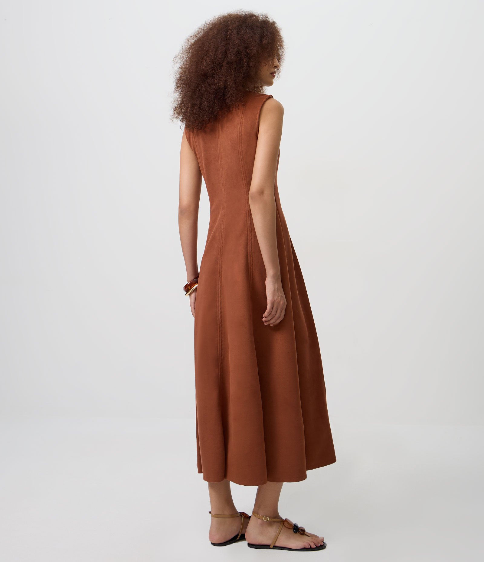 Vestido Midi em Suede com Recortes Estruturados Terracota 4