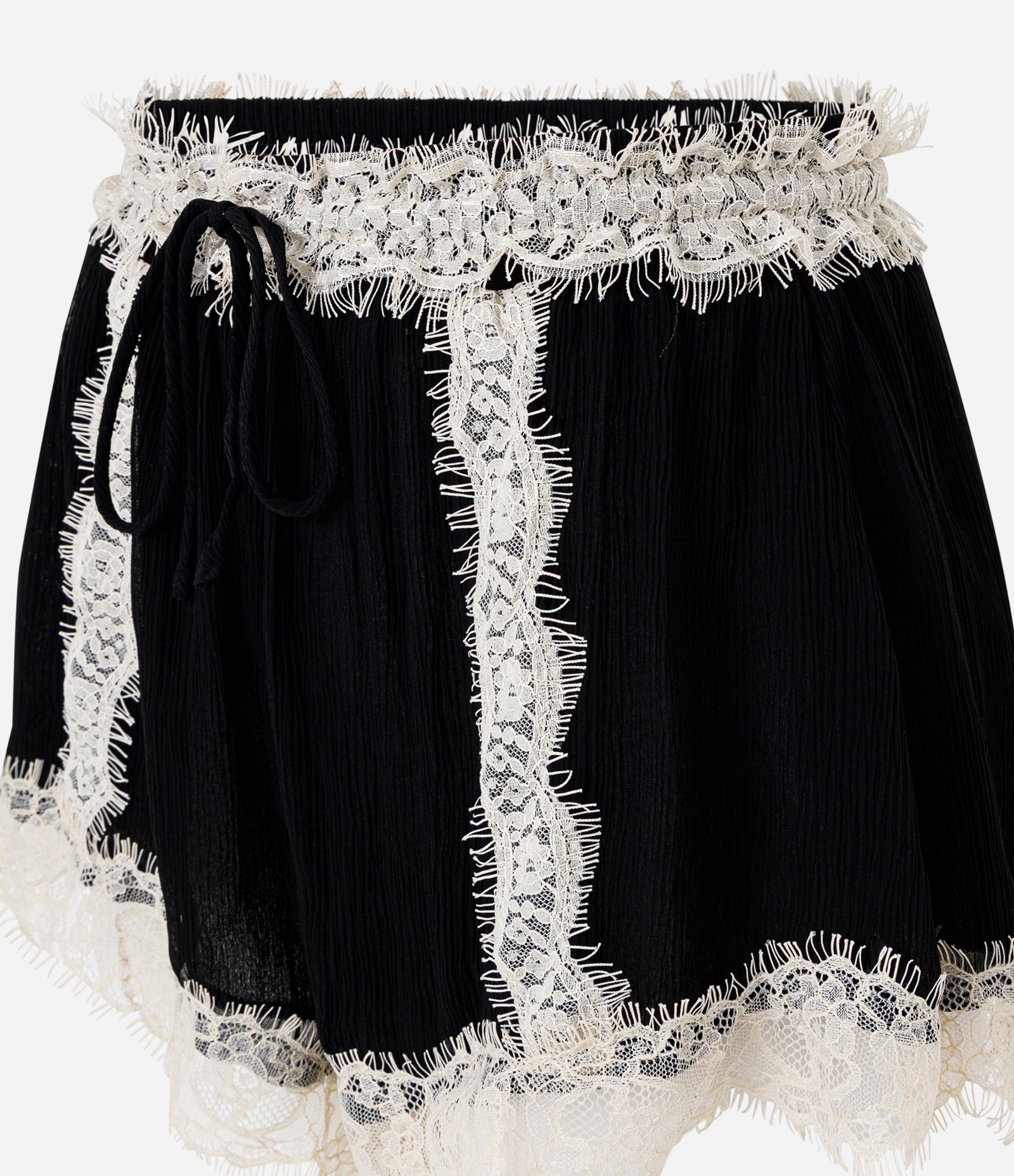 Short Reto em Viscose com Renda Contrastante Preto 6