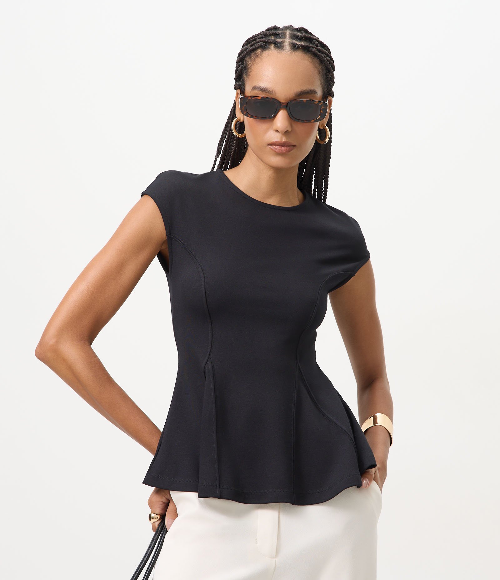 Blusa Peplum em Viscose com Recortes Estruturados Preto 1