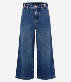 Calça Wide Cropped em Jeans com Cintura Alta e Abotoamentos