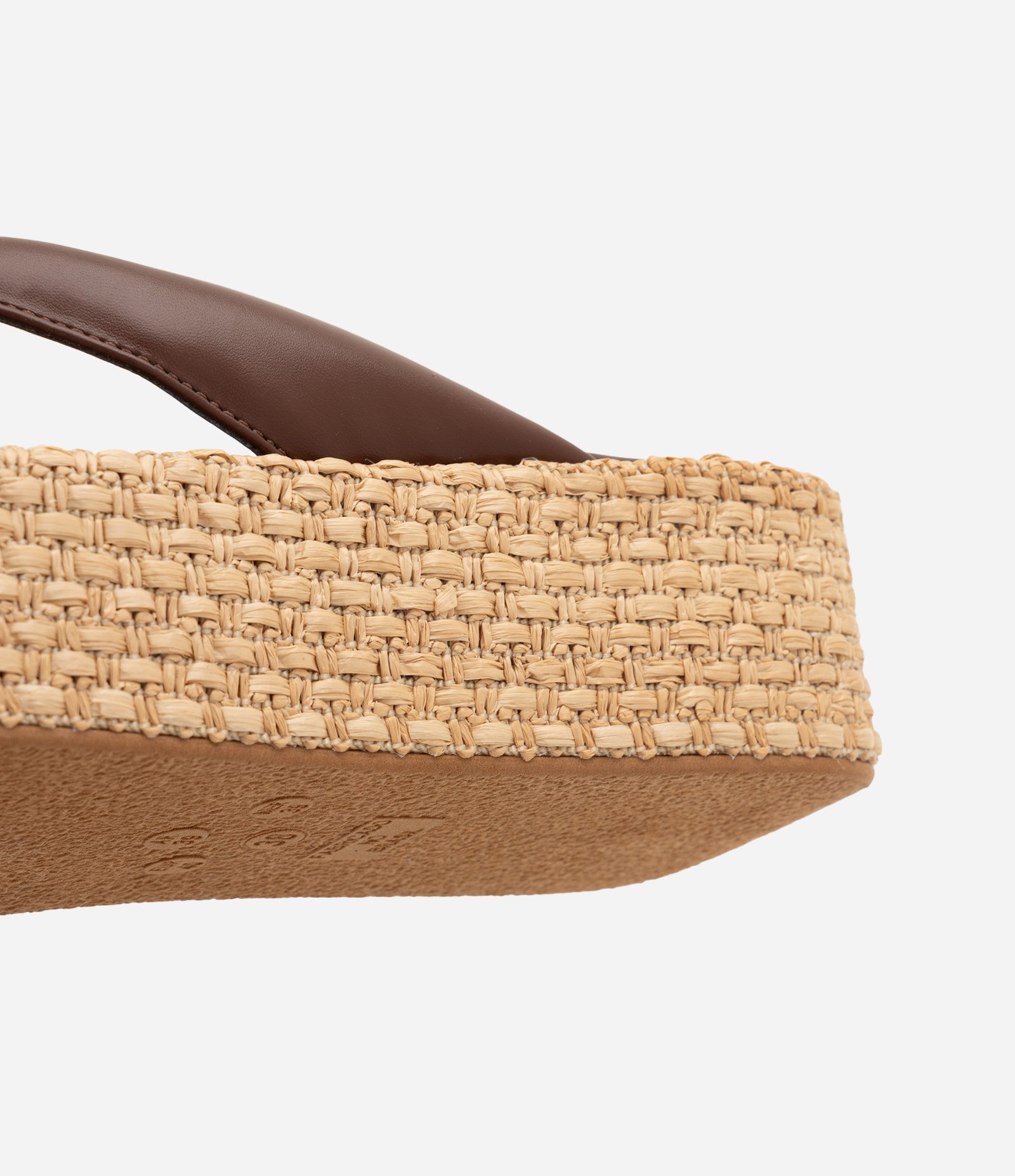 Sandália Flatform de Dedo em PU com Salto Marrom 3