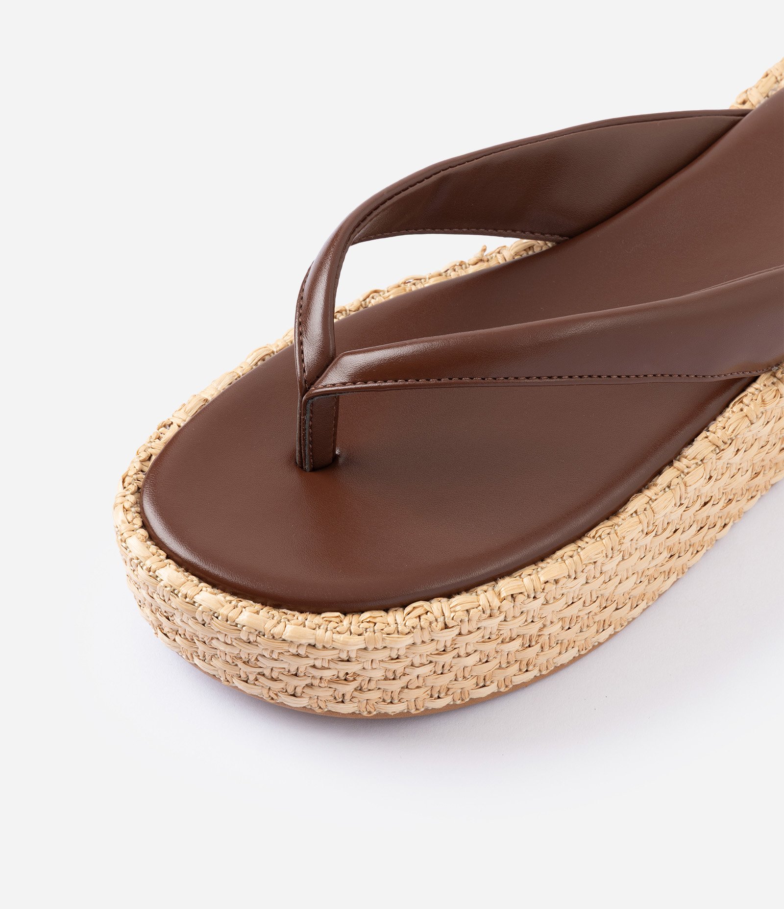 Sandália Flatform de Dedo em PU com Salto Marrom 5