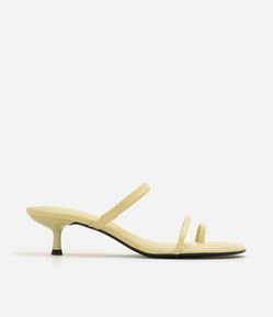 Sandália Mule em PU com Tiras Finas e Salto Kitten Heel