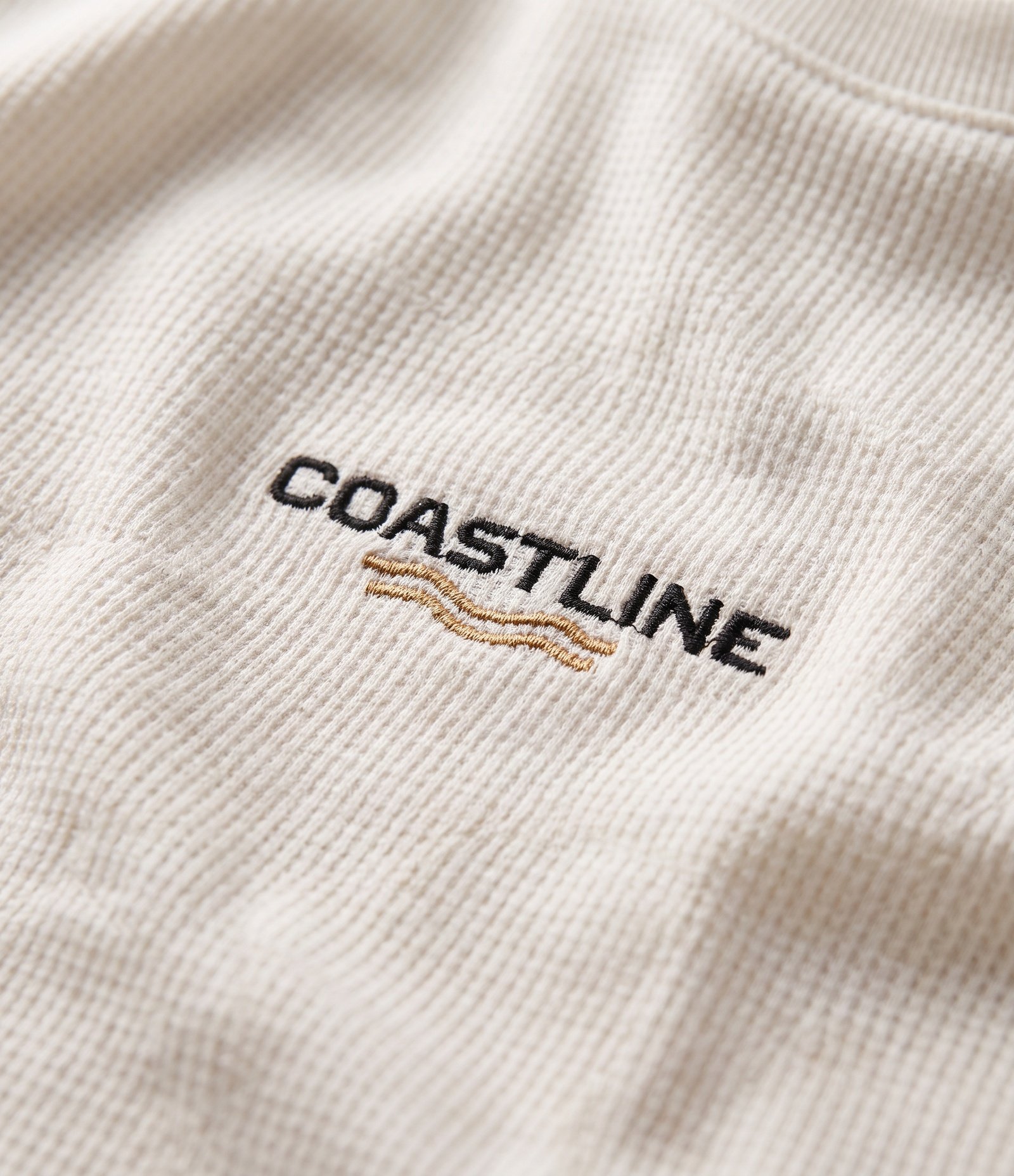 Regata Comfort em Algodão Texturizada com Lettering Coastline Branco 8