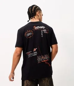 Camiseta Comfort em Algodão com Estampa Chaos Rabiscos