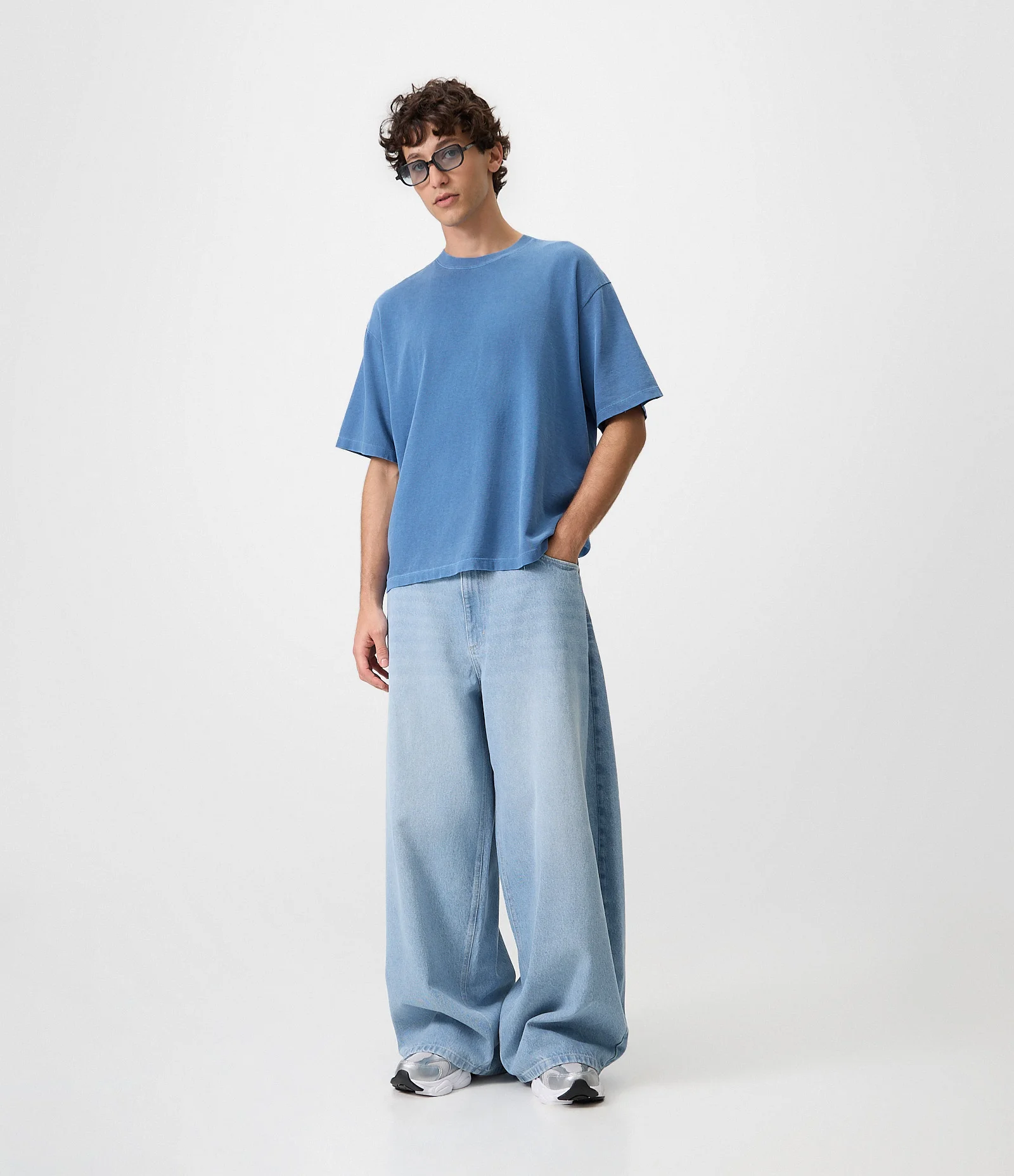 Camiseta Boxy em Algodão Básica Azul 2