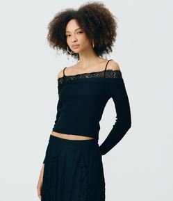 Blusa Ombro a Ombro em Tricô com Renda