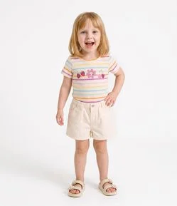 Camiseta Infantil com Morangos e Florzinhas - Tam 1 a 6 Anos