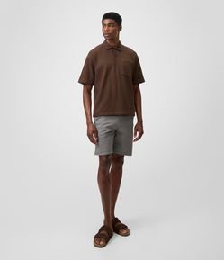 Bermuda Reta em Sarja 50cm