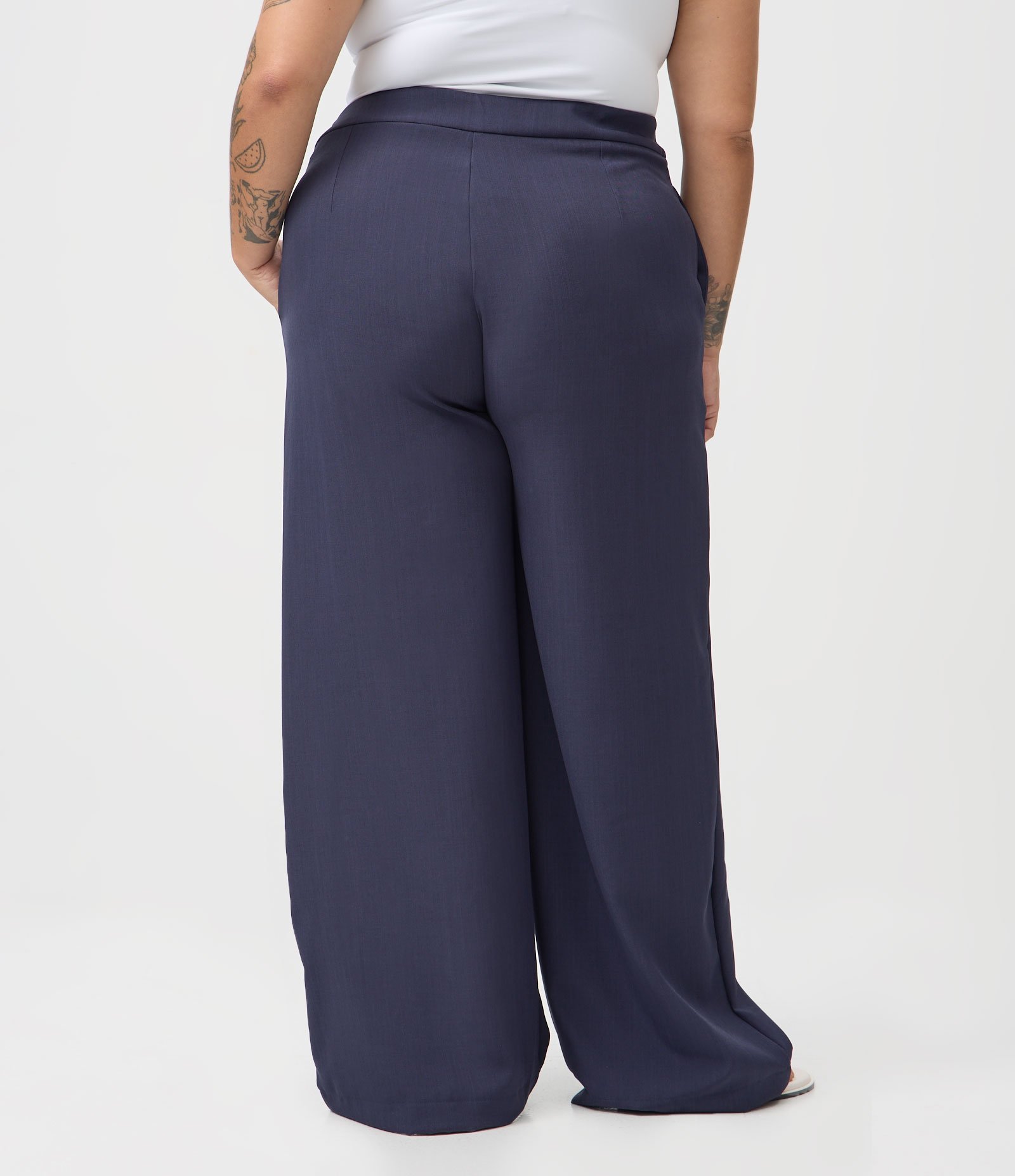 Calça Pantalona em Sarja Alfaiatada com Cós Ajustável Curve & Plus Size Azul 5