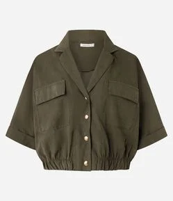 Camisa com Barra Ajustada e Mangas Dobradas