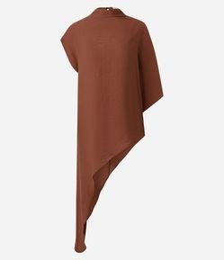 Blusa Over em Viscose com Gola Halter e Barra Assimétrica