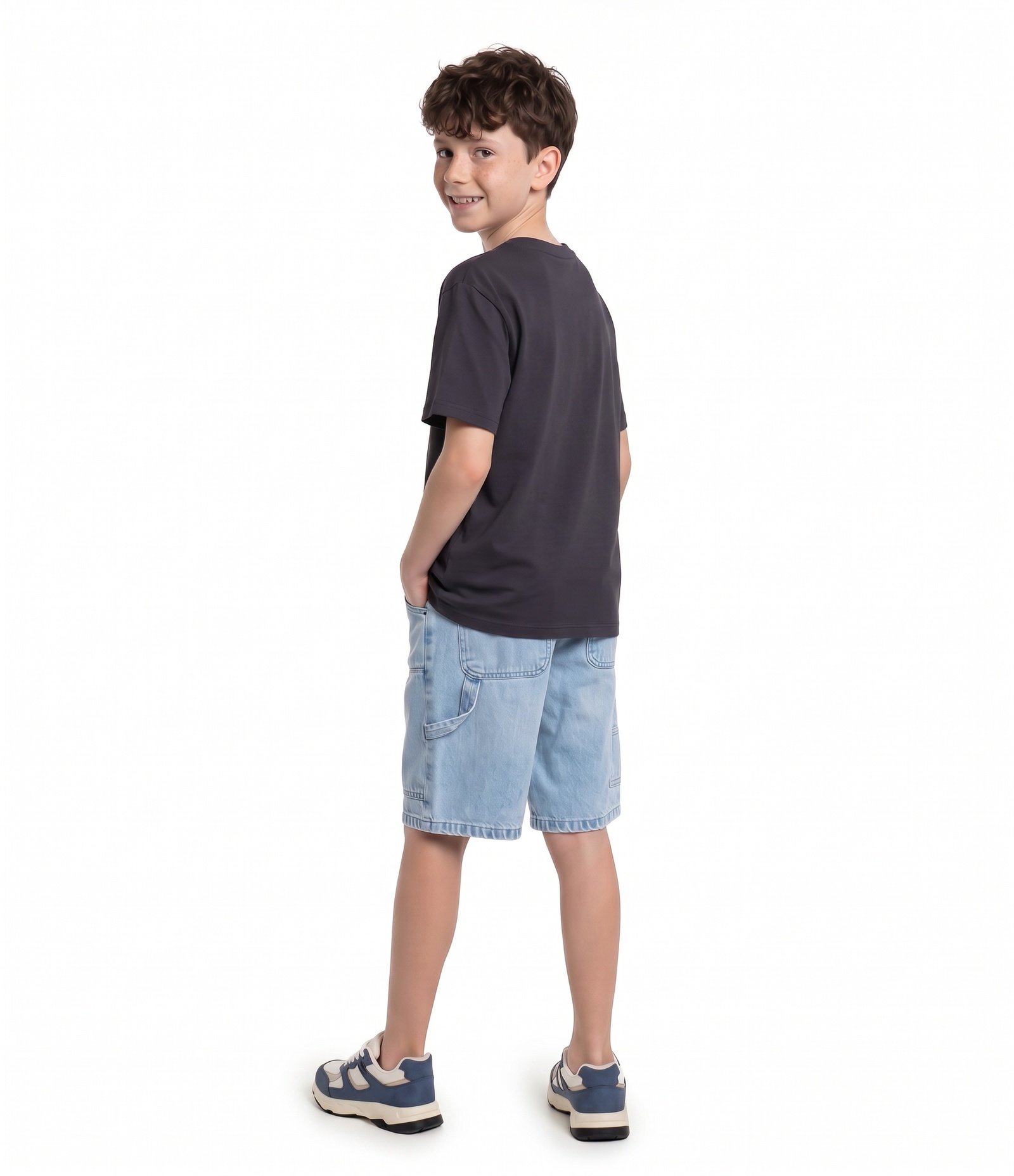 Camiseta Infantil Spider-Man com Lettering - Tam 4 a 12 Anos Cinza 3