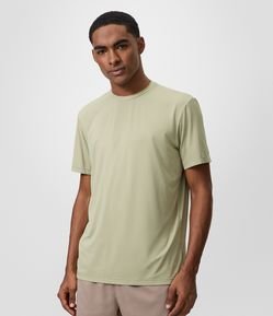 Camiseta Esportiva Dry em Poliamida com Estampa na Barra