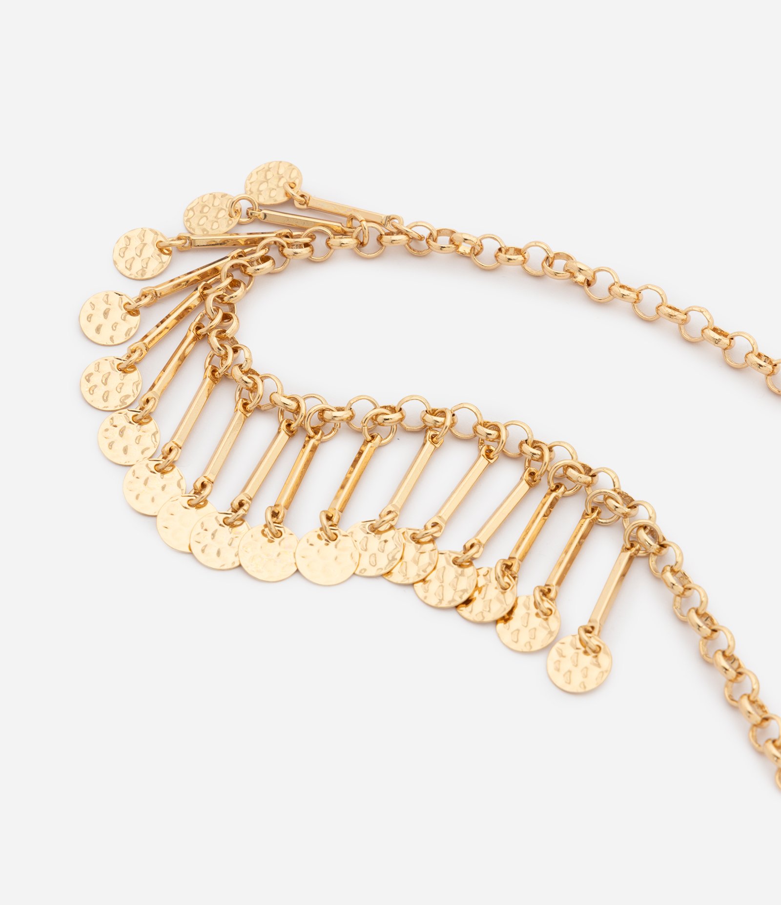 Colar Maxi em Metal com Placas Metálicas e Pingentes Martelados Dourado 2