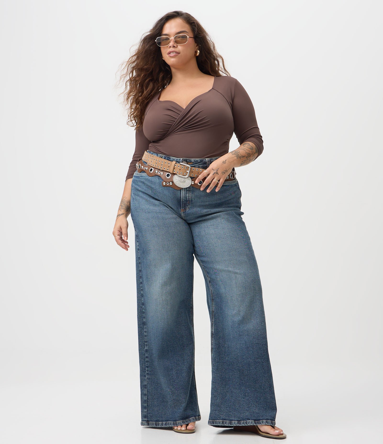 Blusa Ajustada em Poliamida com Decote Transpassado Curve & Plus Size Marrom 2