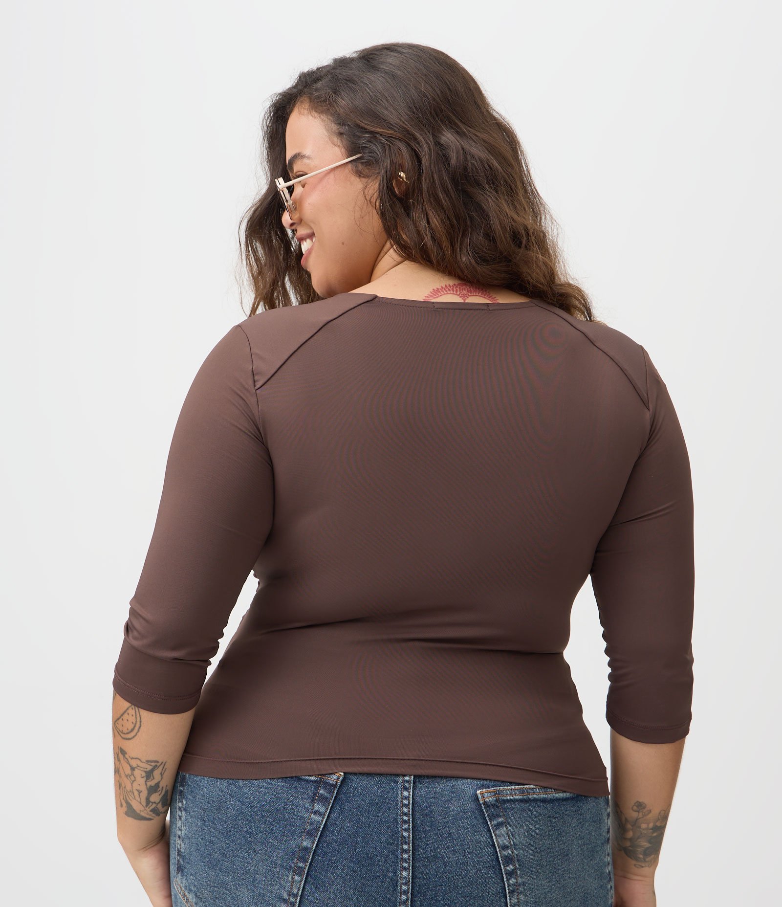 Blusa Ajustada em Poliamida com Decote Transpassado Curve & Plus Size Marrom 4
