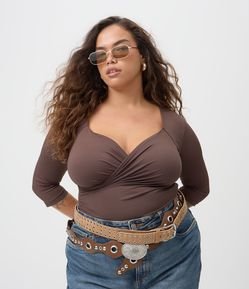 Blusa Ajustada em Poliamida com Decote Transpassado Curve & Plus Size