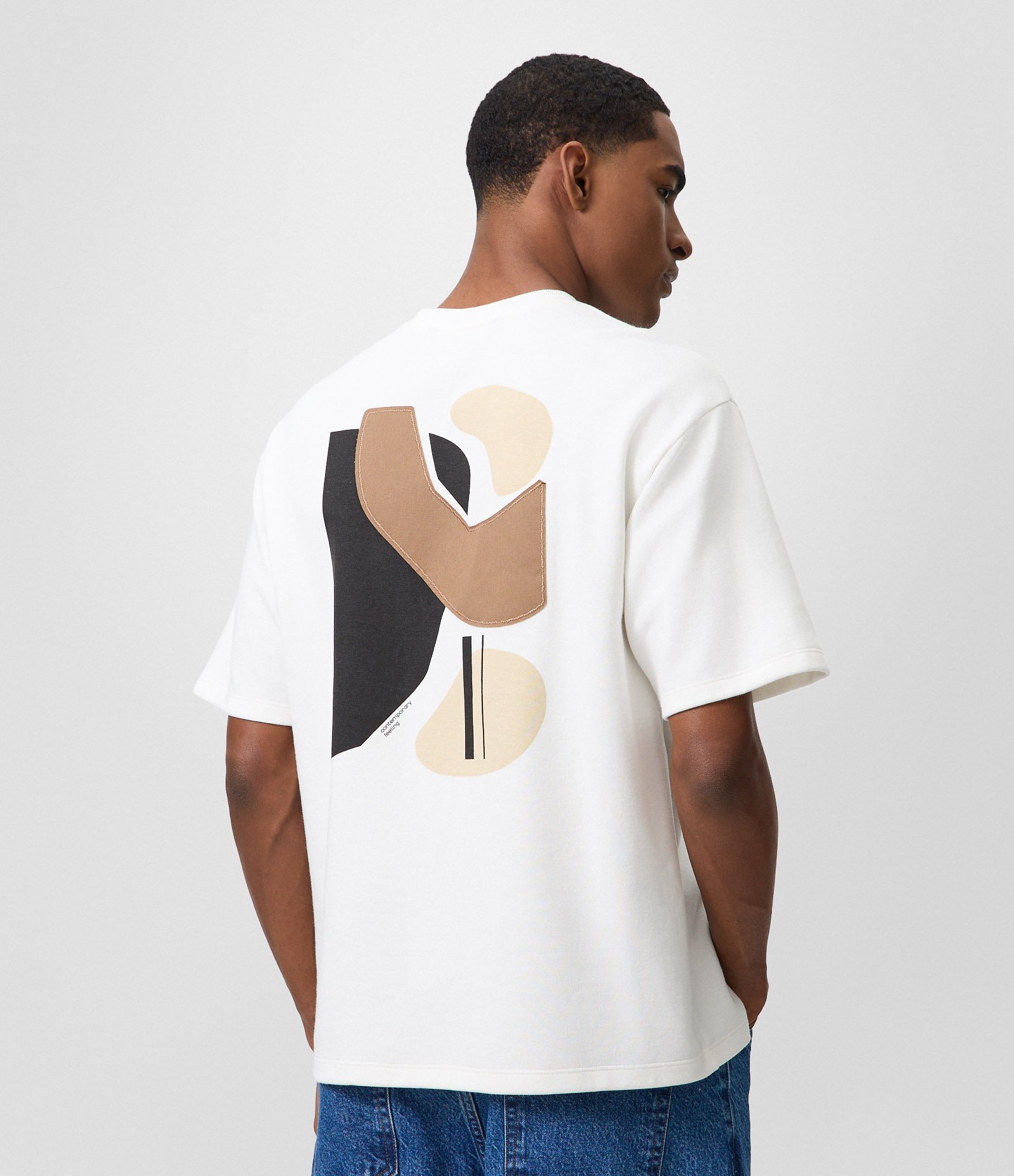 Camiseta Boxy em Algodão com Bordado Artístico Branco 3