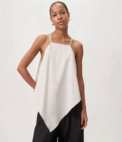 Blusa em Tricoline com Gola Halter e Barra em Ponta