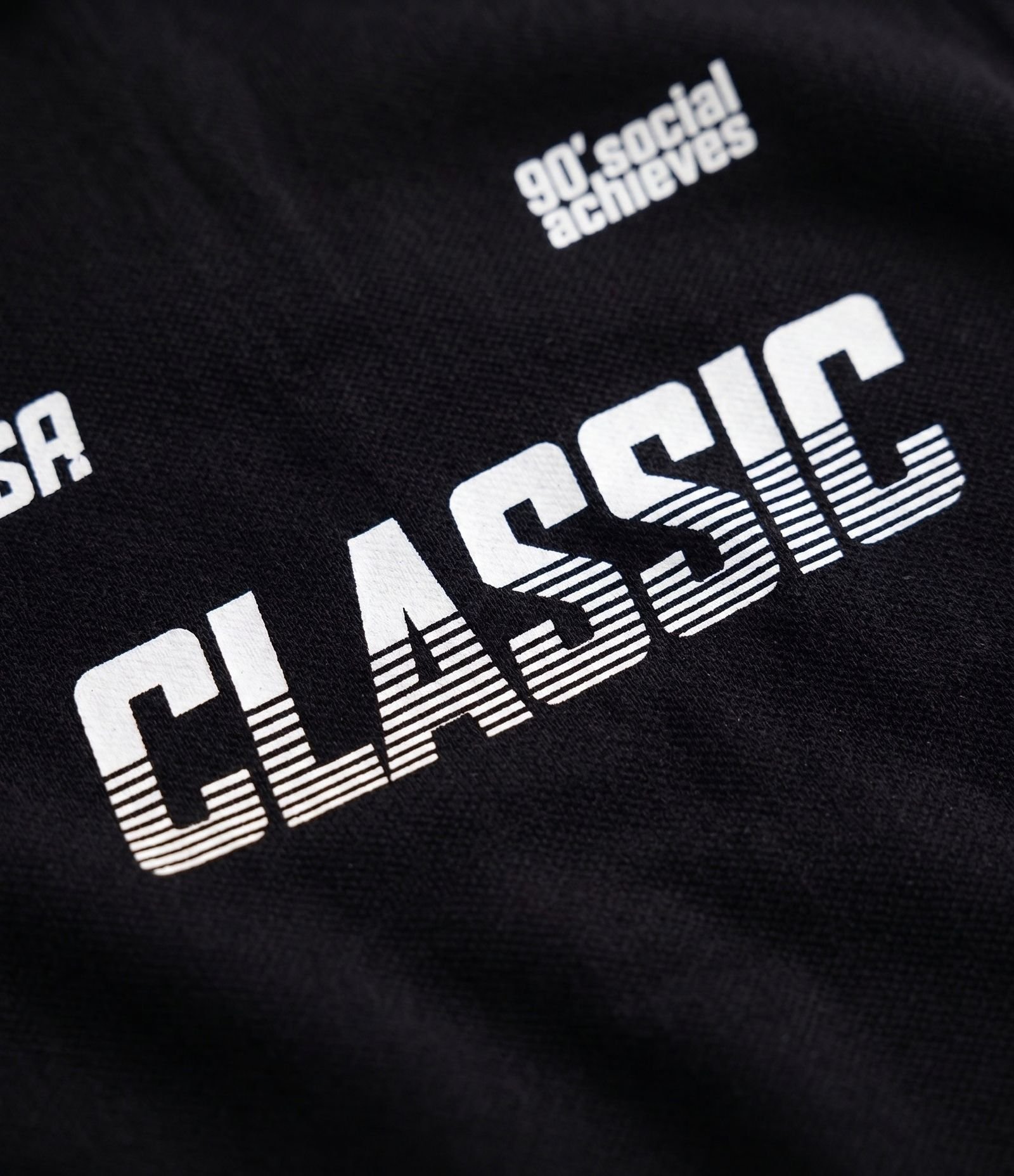 Camiseta Boxy em Piquet Esportiva com Zíper Preto 7