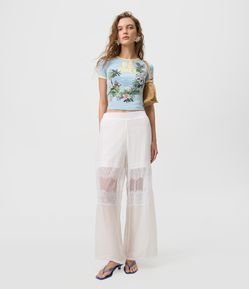 Calça Aladim em Viscolinho com Recortes de Renda