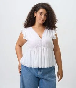 Blusa em Viscose Texturizada com Rendinhas Curve & Plus Size