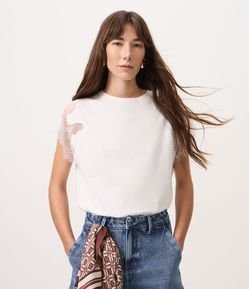 Blusa Slim em Algodão com Mangas em Renda