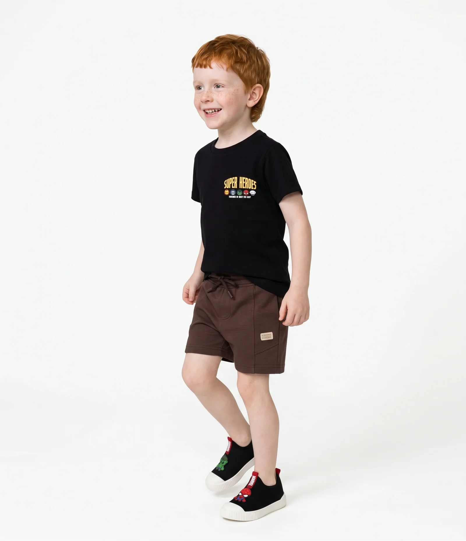 Camiseta Infantil Em Algodão Avengers Super Heroes com Estampa Costas Tam 2 a 6 Anos Preto 2