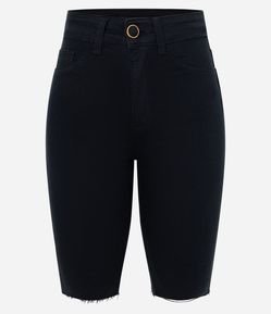 Bermuda Ciclista em Jeans com Barra Desfiada