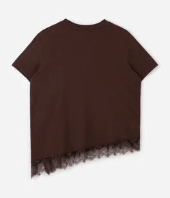 Blusa Manga Curta com Renda Irregular na Barra Curve & Plus Size