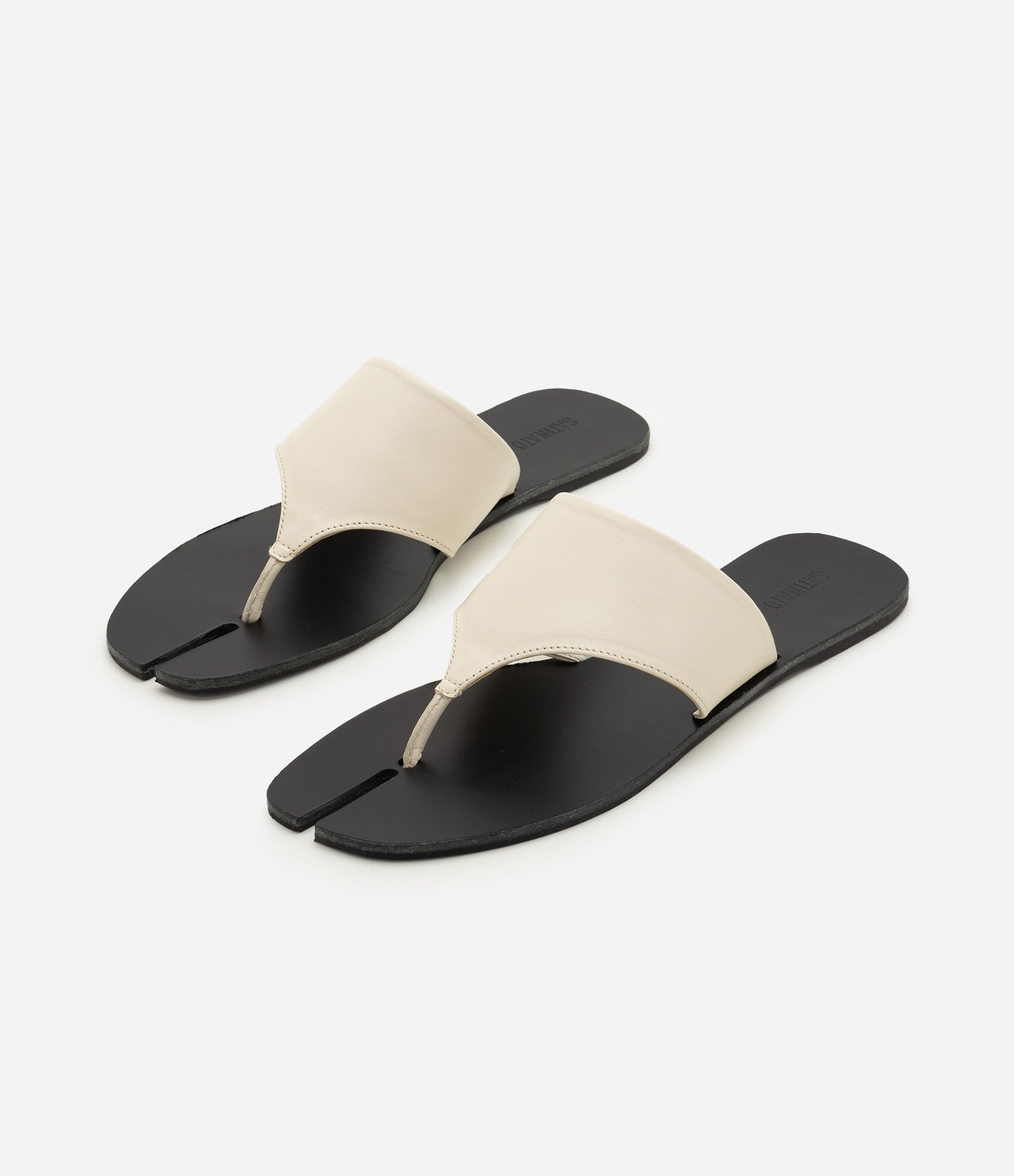 Rasteira Mule Tabi em Couro Off White 3