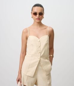 Blusa em Viscose com Decote Coração e Botões Frontais
