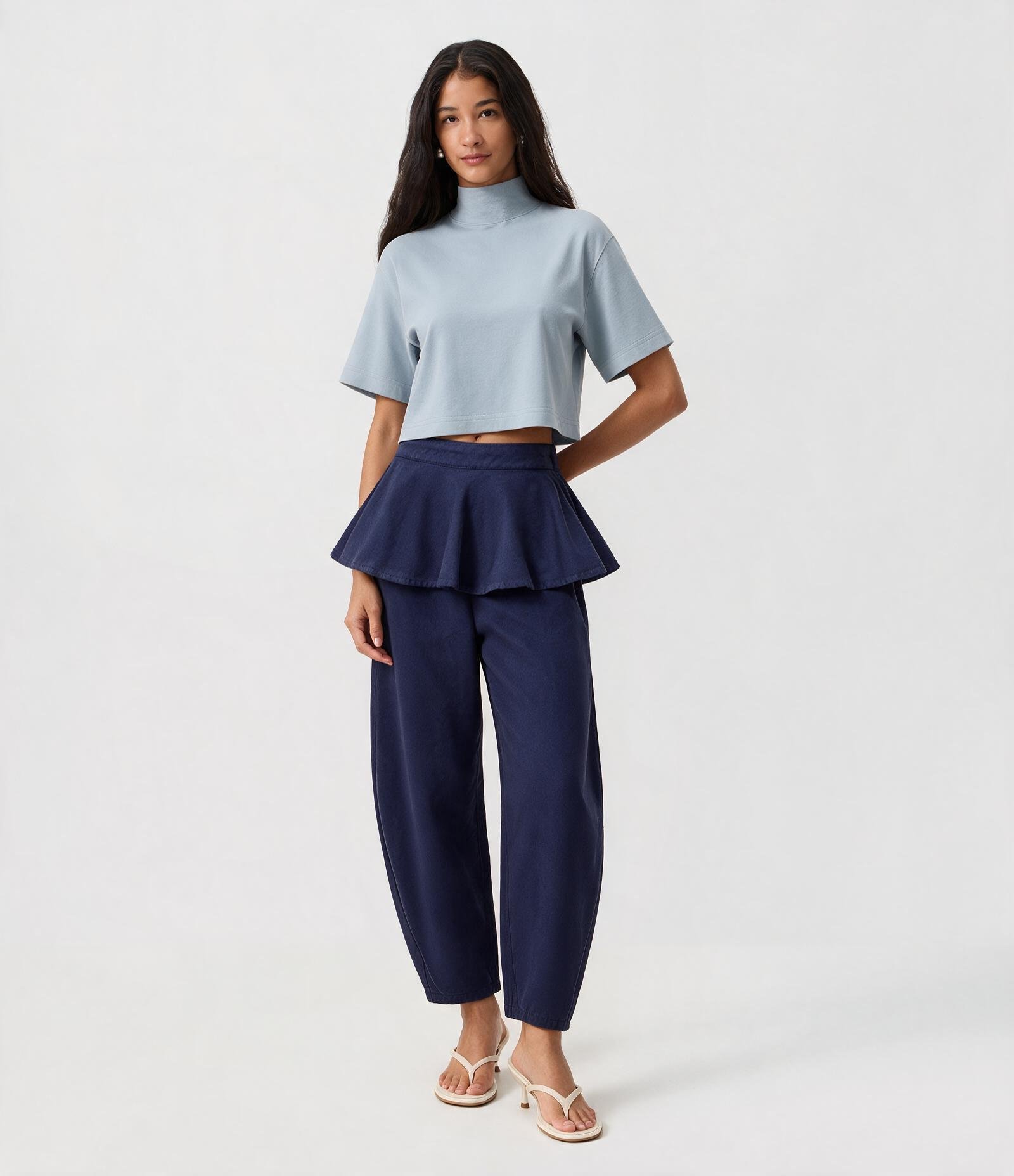 Calça Barrel em Sarja com Peplum Sobreposto e Cintura Alta Azul 1