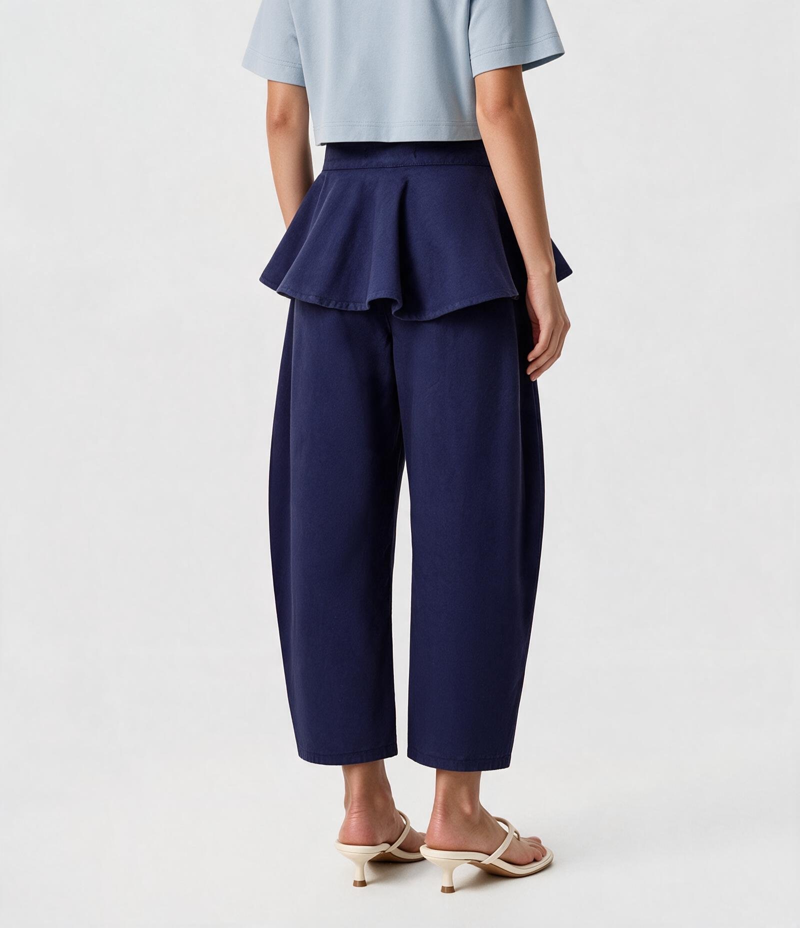 Calça Barrel em Sarja com Peplum Sobreposto e Cintura Alta Azul 4