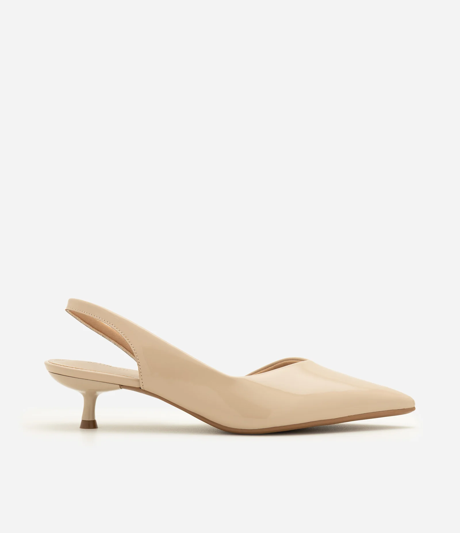 Sapato Slingback com Salto Baixo e Bico Fino Bege 1