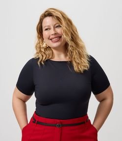 Blusa Ajustada em Microfibra Curve & Plus Size